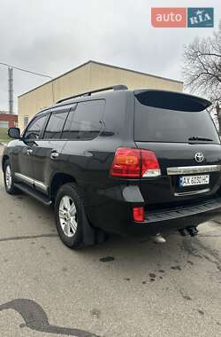 Позашляховик / Кросовер Toyota Land Cruiser 2012 в Києві