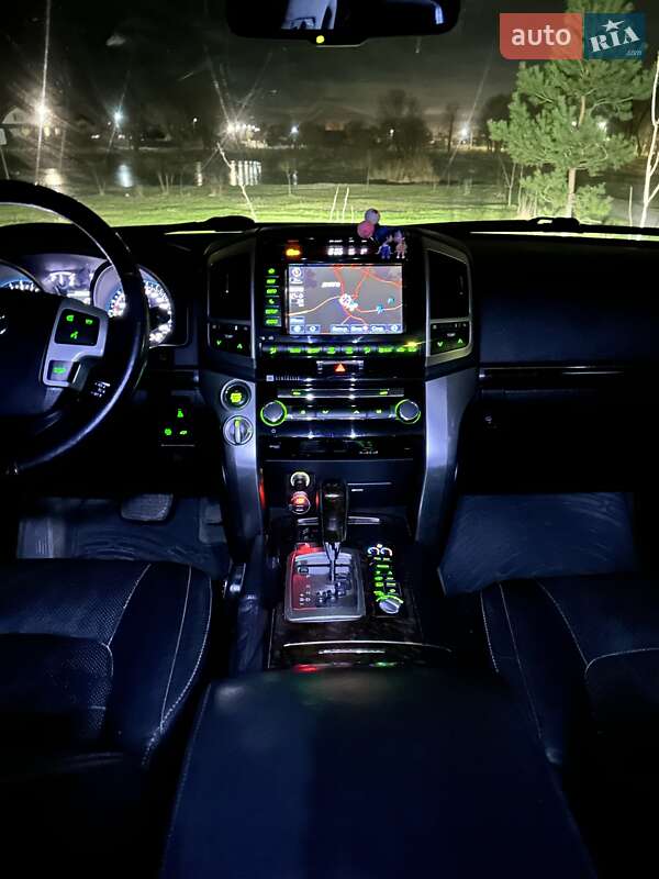 Внедорожник / Кроссовер Toyota Land Cruiser 2012 в Киеве
