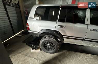 Внедорожник / Кроссовер Toyota Land Cruiser 2005 в Тячеве