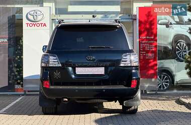Внедорожник / Кроссовер Toyota Land Cruiser 2013 в 
