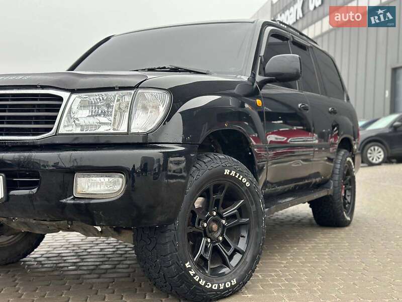 Внедорожник / Кроссовер Toyota Land Cruiser 2001 в Львове