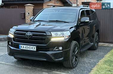 Внедорожник / Кроссовер Toyota Land Cruiser 2017 в Киеве