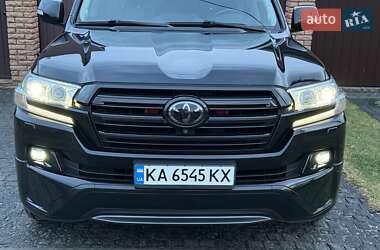 Внедорожник / Кроссовер Toyota Land Cruiser 2017 в Киеве