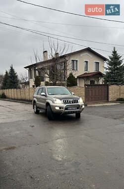 Внедорожник / Кроссовер Toyota Land Cruiser 2005 в Харькове