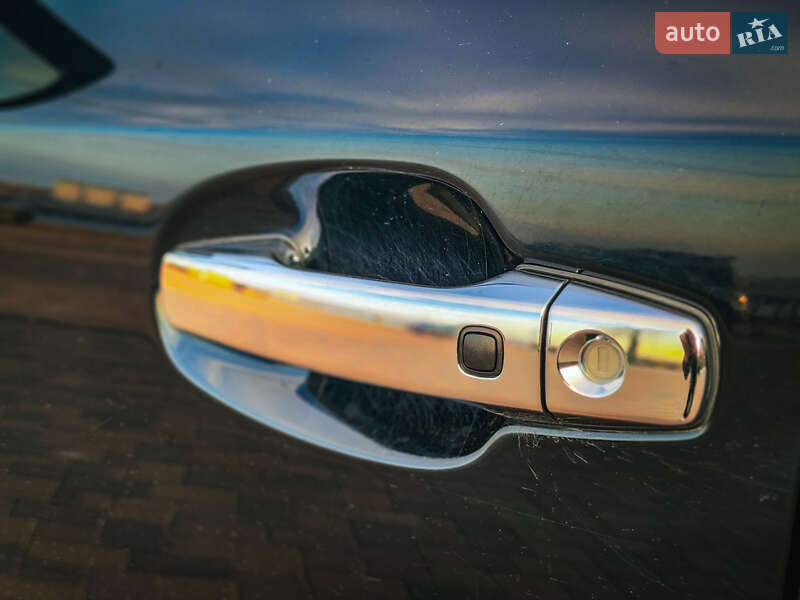 Внедорожник / Кроссовер Toyota Land Cruiser 2012 в Николаеве