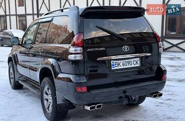 Позашляховик / Кросовер Toyota Land Cruiser 2008 в Рівному