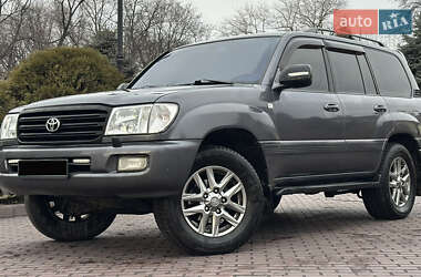 Позашляховик / Кросовер Toyota Land Cruiser 2004 в Дніпрі