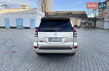 Позашляховик / Кросовер Toyota Land Cruiser 2006 в Ізмаїлі