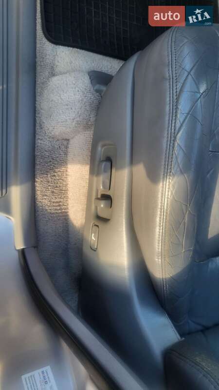 Позашляховик / Кросовер Toyota Land Cruiser 2002 в Дніпрі