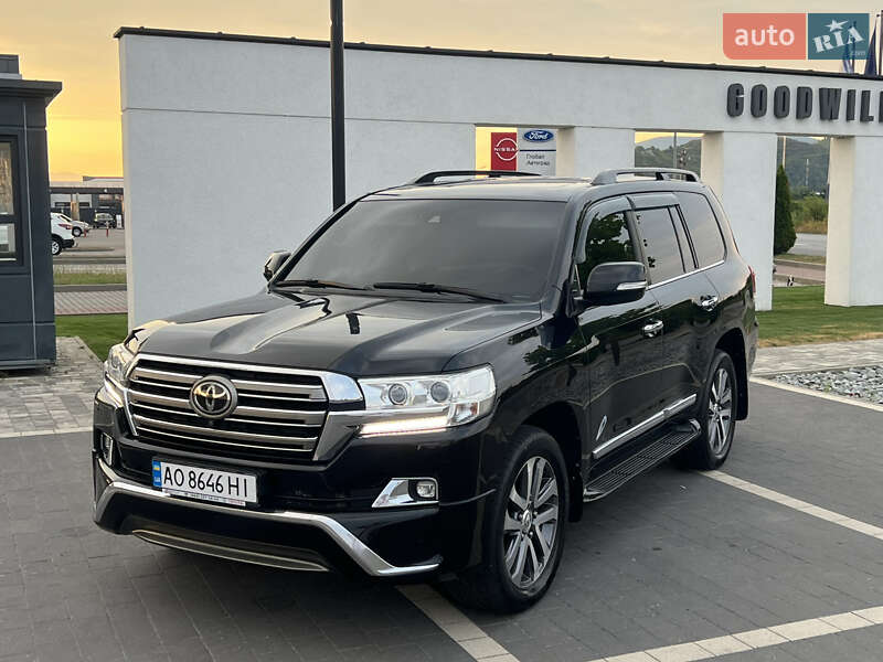 Позашляховик / Кросовер Toyota Land Cruiser 2015 в Мукачевому