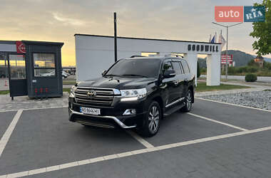 Позашляховик / Кросовер Toyota Land Cruiser 2015 в Мукачевому