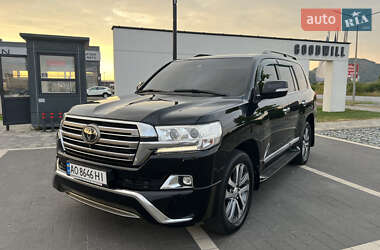 Позашляховик / Кросовер Toyota Land Cruiser 2015 в Мукачевому