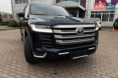 Внедорожник / Кроссовер Toyota Land Cruiser 2021 в Киеве