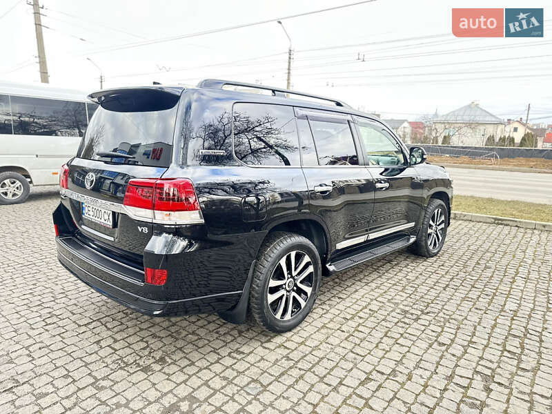 Внедорожник / Кроссовер Toyota Land Cruiser 2019 в Черновцах