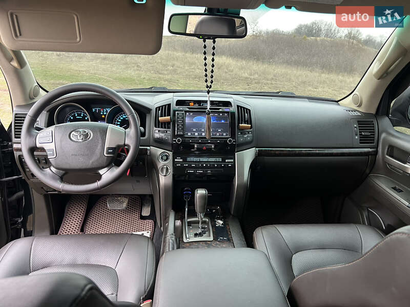 Внедорожник / Кроссовер Toyota Land Cruiser 2007 в Полтаве