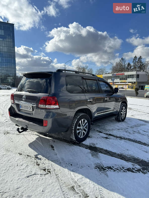 Внедорожник / Кроссовер Toyota Land Cruiser 2010 в Тернополе