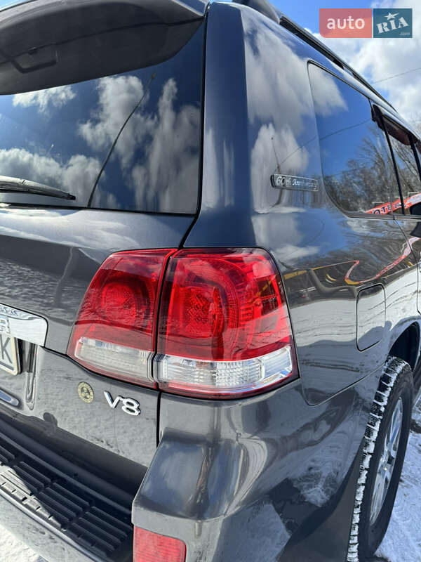 Внедорожник / Кроссовер Toyota Land Cruiser 2010 в Тернополе