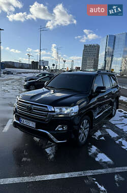 Внедорожник / Кроссовер Toyota Land Cruiser 2018 в Киеве