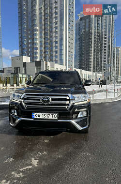 Внедорожник / Кроссовер Toyota Land Cruiser 2018 в Киеве