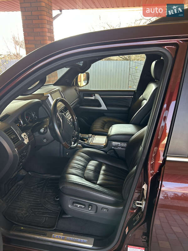 Внедорожник / Кроссовер Toyota Land Cruiser 2019 в Кролевце