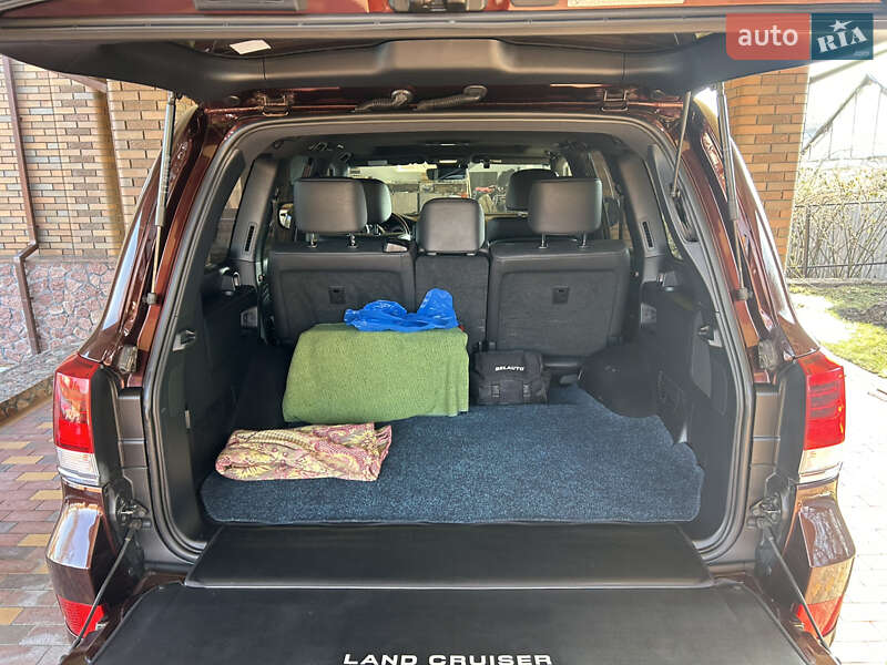 Внедорожник / Кроссовер Toyota Land Cruiser 2019 в Кролевце