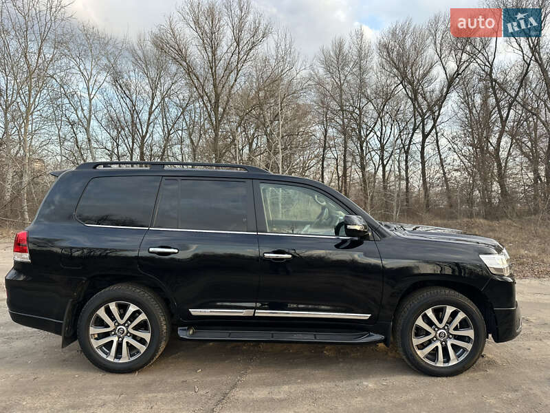 Внедорожник / Кроссовер Toyota Land Cruiser 2016 в Днепре
