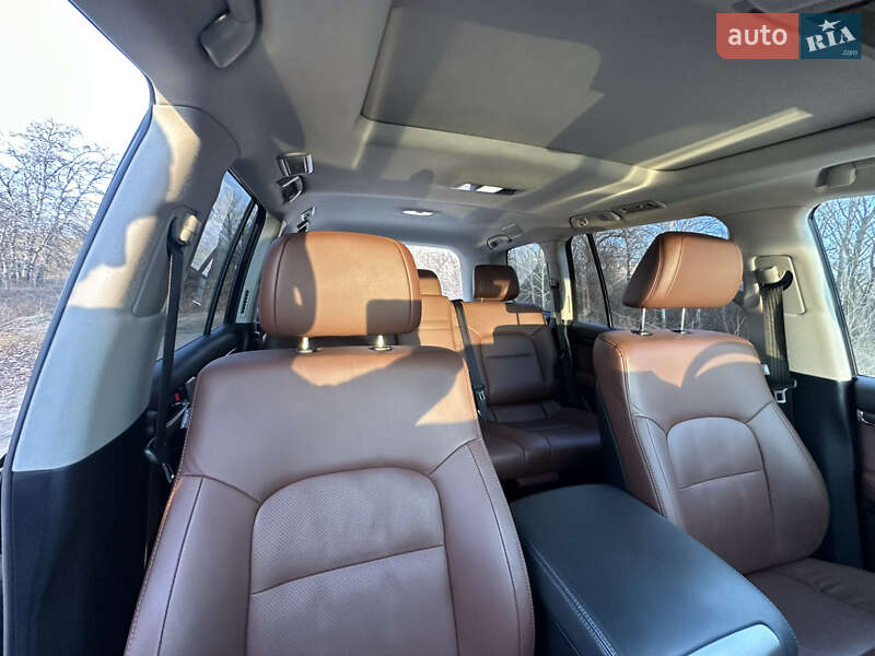 Внедорожник / Кроссовер Toyota Land Cruiser 2016 в Днепре