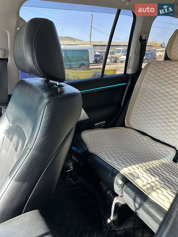 Внедорожник / Кроссовер Toyota Land Cruiser 2013 в Житомире