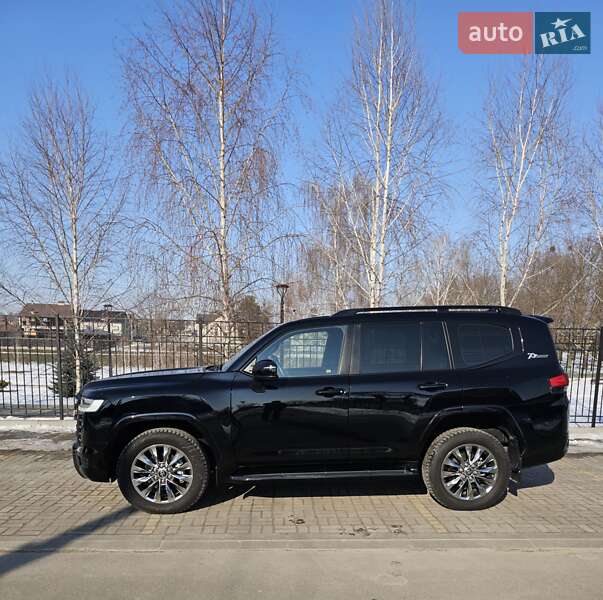 Внедорожник / Кроссовер Toyota Land Cruiser 2022 в Киеве