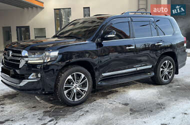 Внедорожник / Кроссовер Toyota Land Cruiser 2020 в Киеве