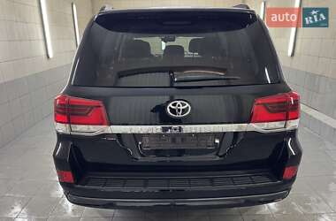 Позашляховик / Кросовер Toyota Land Cruiser 2021 в 