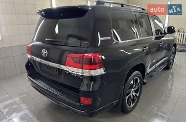 Позашляховик / Кросовер Toyota Land Cruiser 2021 в 