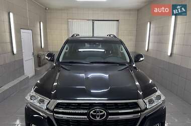 Позашляховик / Кросовер Toyota Land Cruiser 2021 в 