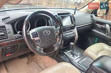 Внедорожник / Кроссовер Toyota Land Cruiser 2008 в 