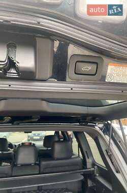 Внедорожник / Кроссовер Toyota Land Cruiser 2020 в 