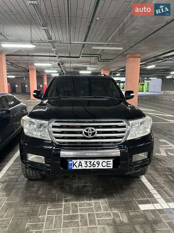 Внедорожник / Кроссовер Toyota Land Cruiser 2009 в Киеве