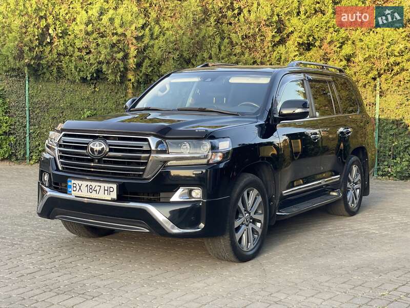 Внедорожник / Кроссовер Toyota Land Cruiser 2017 в Черновцах