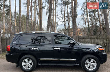 Внедорожник / Кроссовер Toyota Land Cruiser 2015 в Киеве