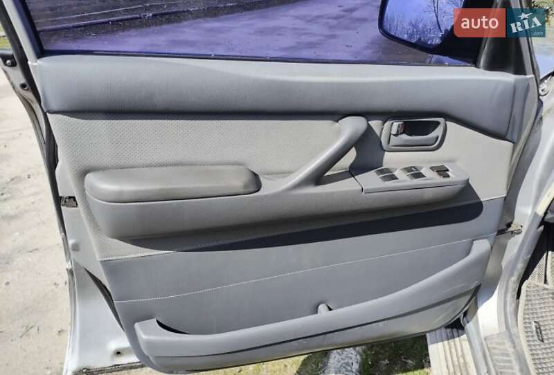 Внедорожник / Кроссовер Toyota Land Cruiser 1994 в Днепре