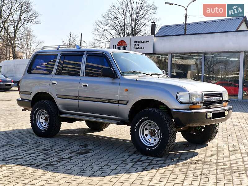 Позашляховик / Кросовер Toyota Land Cruiser 1994 в Дніпрі