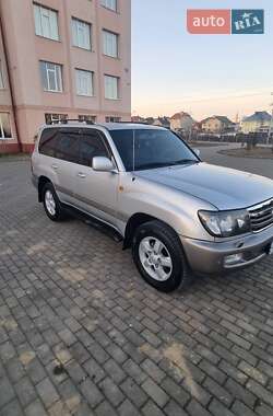 Позашляховик / Кросовер Toyota Land Cruiser 2005 в Чернівцях