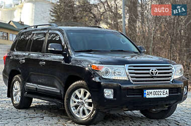 Позашляховик / Кросовер Toyota Land Cruiser 2012 в Києві