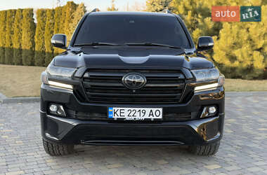 Внедорожник / Кроссовер Toyota Land Cruiser 2017 в Днепре