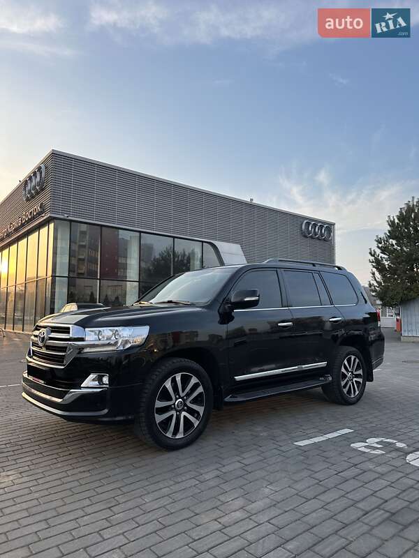 Внедорожник / Кроссовер Toyota Land Cruiser 2020 в Киеве