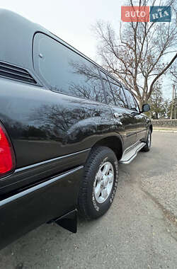 Внедорожник / Кроссовер Toyota Land Cruiser 1999 в 
