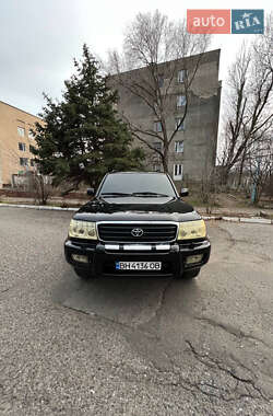 Внедорожник / Кроссовер Toyota Land Cruiser 1999 в 