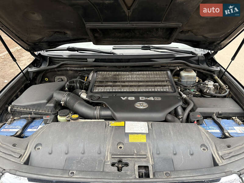 Позашляховик / Кросовер Toyota Land Cruiser 2010 в Конотопі