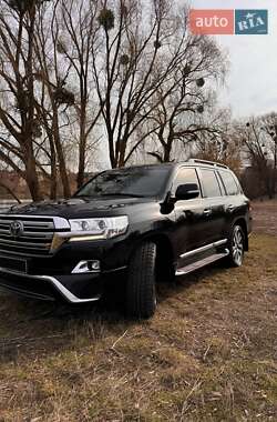 Внедорожник / Кроссовер Toyota Land Cruiser 2018 в Киеве