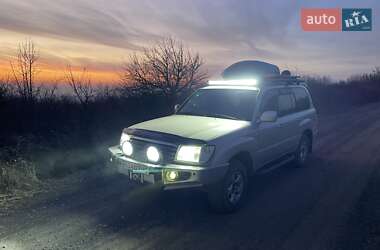 Внедорожник / Кроссовер Toyota Land Cruiser 2003 в 