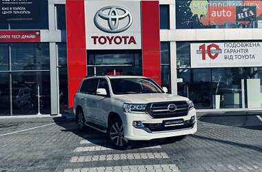 Внедорожник / Кроссовер Toyota Land Cruiser 2019 в 